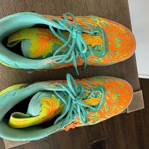 Men’s shoes size 11